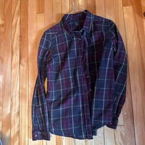 Roots Plaid Flannel Shirt – Women’s Medium